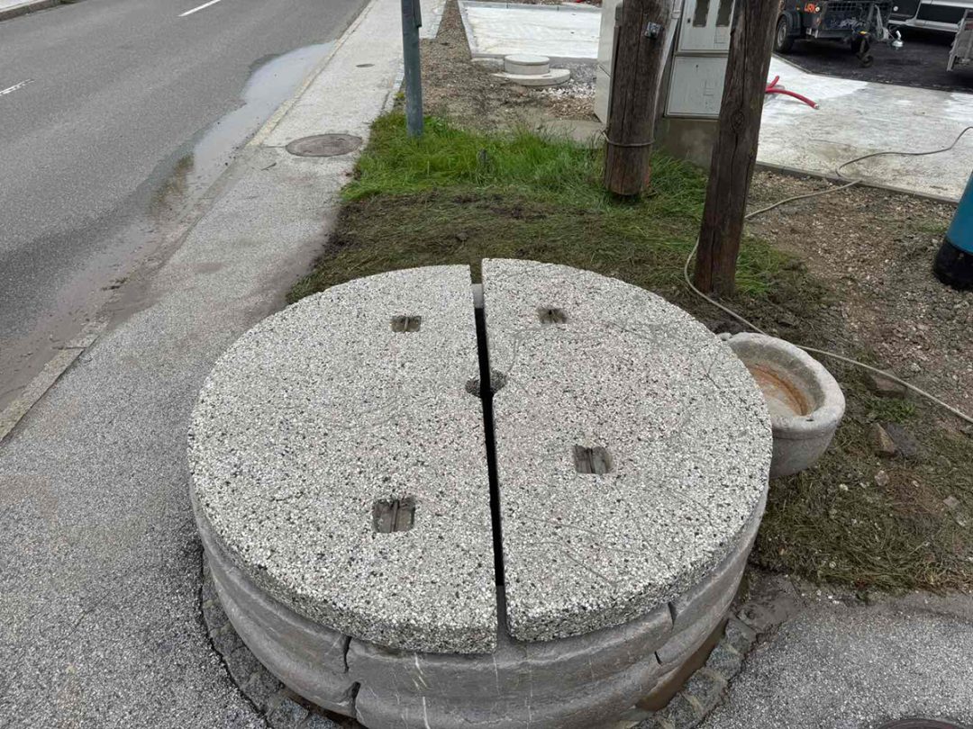 Peskanje vodnjaka v Mengšu